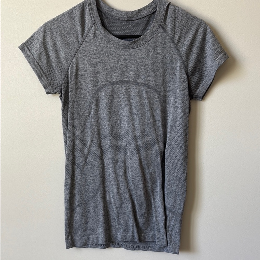 lululemon athletica Gray Short Sleeve Tee